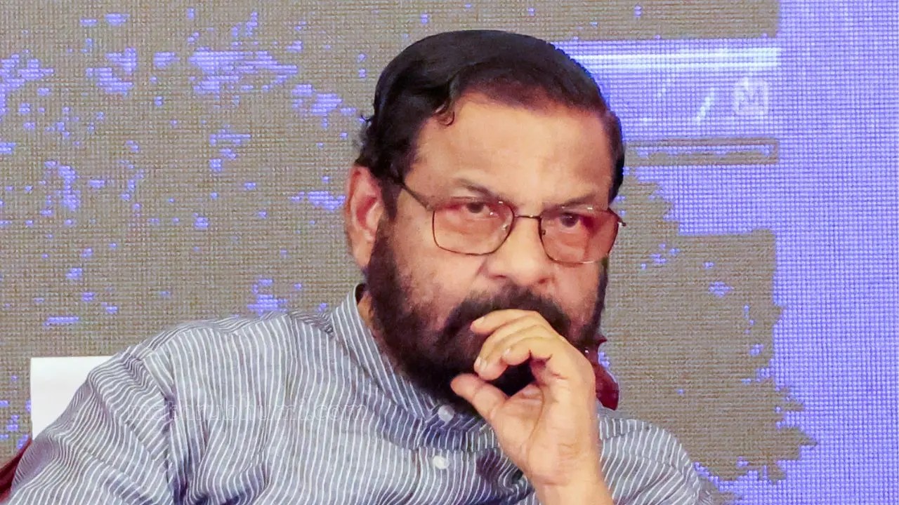 കടകംപള്ളിയുടെ തോൽവി ; ഗൂഢാലോചനയെന്ന് വഞ്ചിയൂർ ഏര്യാ കമ്മിറ്റി ; അന്വേഷണ കമ്മീഷനെ വയ്ക്കണമെന്നും ആവശ്യം