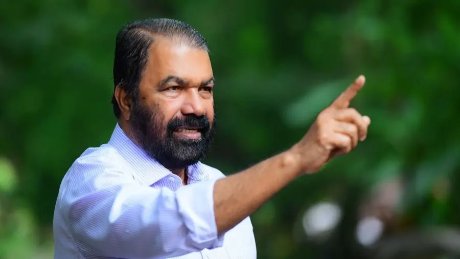 വി ജോയിയോട് ശിവൻകുട്ടിക്ക് അതൃപ്തി ; യോഗത്തിൽ പങ്കെടുക്കുന്നില്ല
